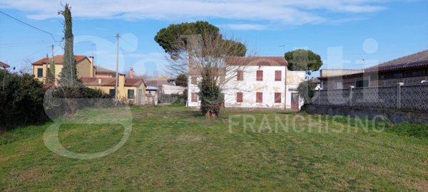 casa indipendente in vendita a Porto Viro