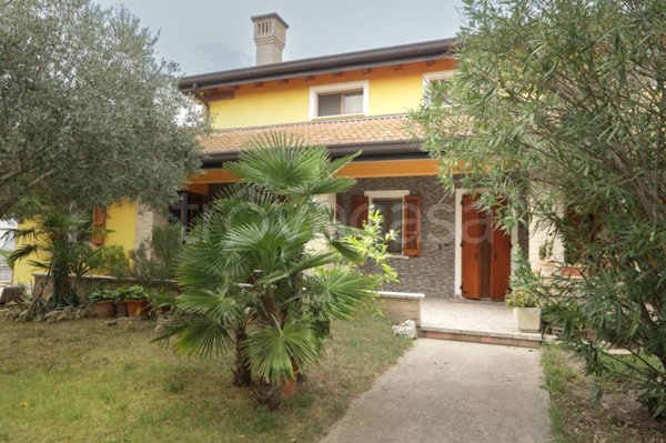 casa indipendente in vendita a Porto Viro