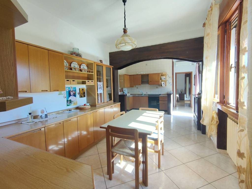 casa indipendente in vendita a Porto Viro