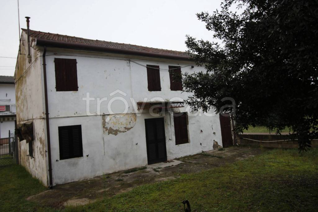 casa indipendente in vendita a Porto Viro