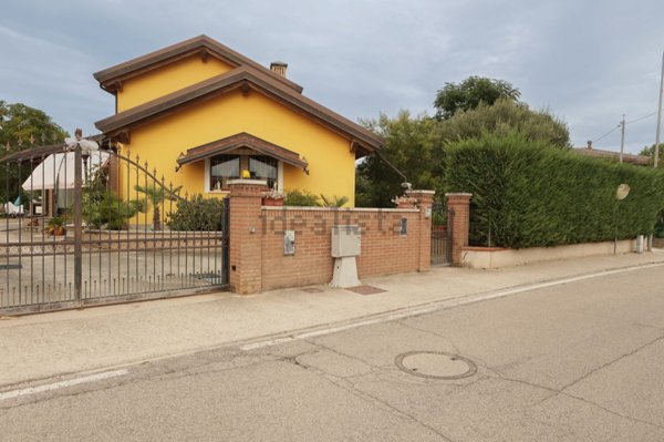 casa indipendente in vendita a Porto Viro