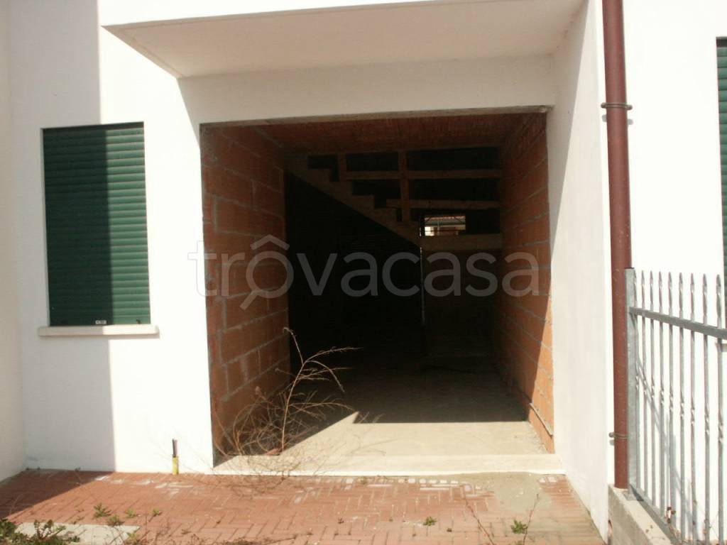 casa indipendente in vendita a Porto Viro