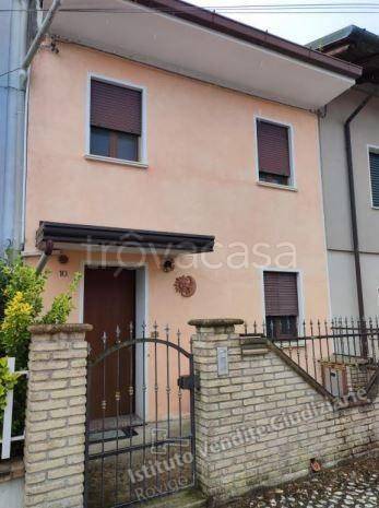 casa indipendente in vendita a Porto Viro