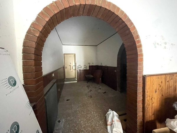 locale commerciale in vendita a Porto Viro