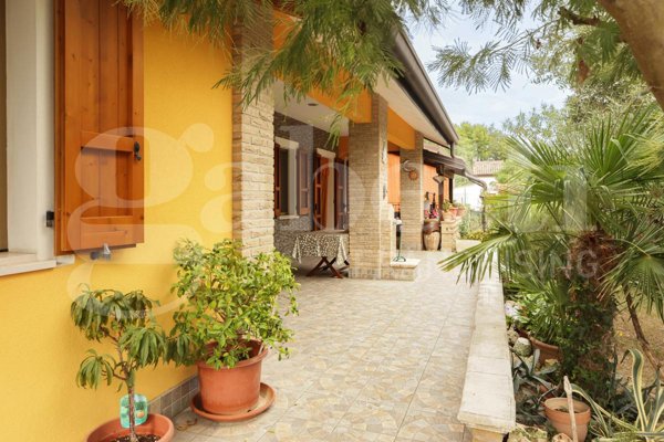casa indipendente in vendita a Porto Viro