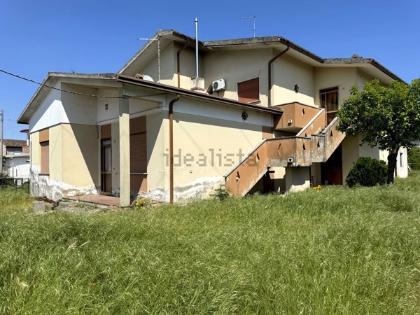 casa indipendente in vendita a Porto Viro