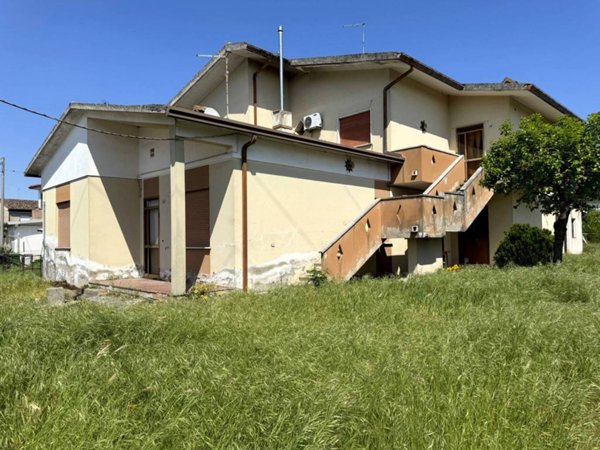 casa indipendente in vendita a Porto Viro