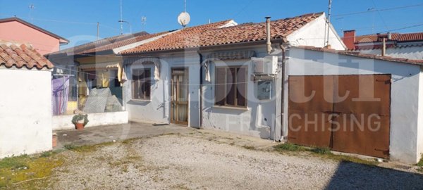 casa indipendente in vendita a Porto Viro