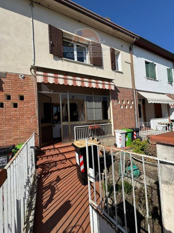 casa indipendente in vendita a Porto Viro