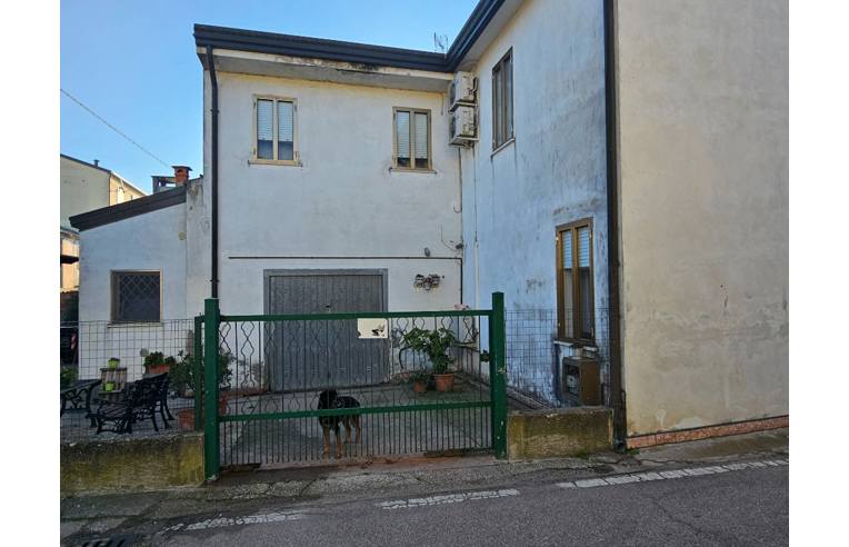casa indipendente in vendita a Porto Viro