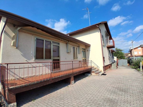 casa indipendente in vendita a Porto Viro
