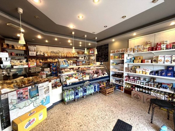 negozio in vendita a Porto Viro