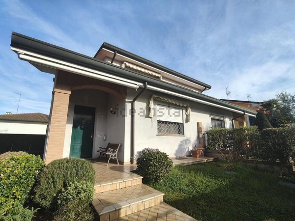 casa indipendente in vendita a Porto Viro