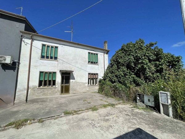 casa indipendente in vendita a Porto Viro