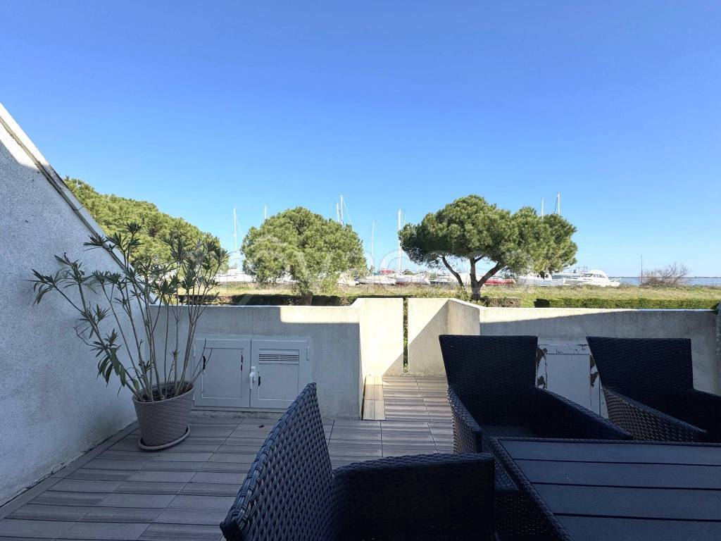 appartamento in vendita a Porto Viro in zona Porto Levante