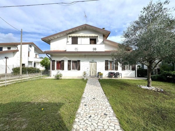 casa indipendente in vendita a Porto Viro