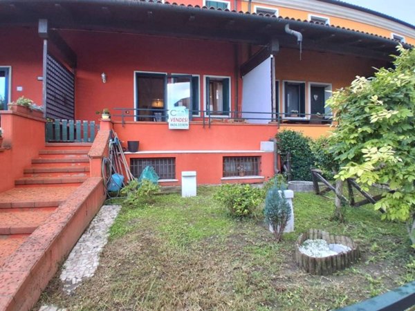 casa indipendente in vendita a Porto Viro
