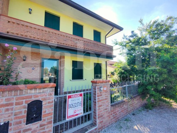 casa indipendente in vendita a Porto Viro