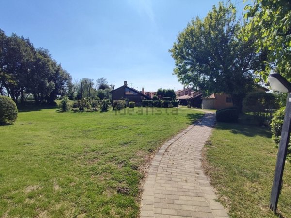 appartamento in vendita a Porto Viro in zona Porto Levante