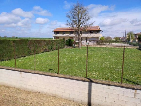 casa indipendente in vendita a Porto Viro