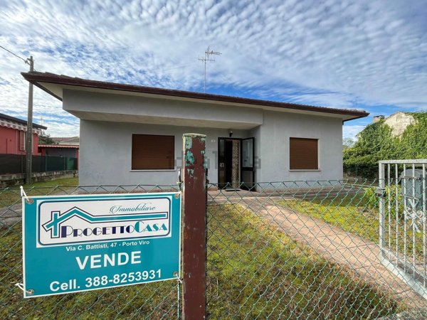 casa indipendente in vendita a Porto Viro