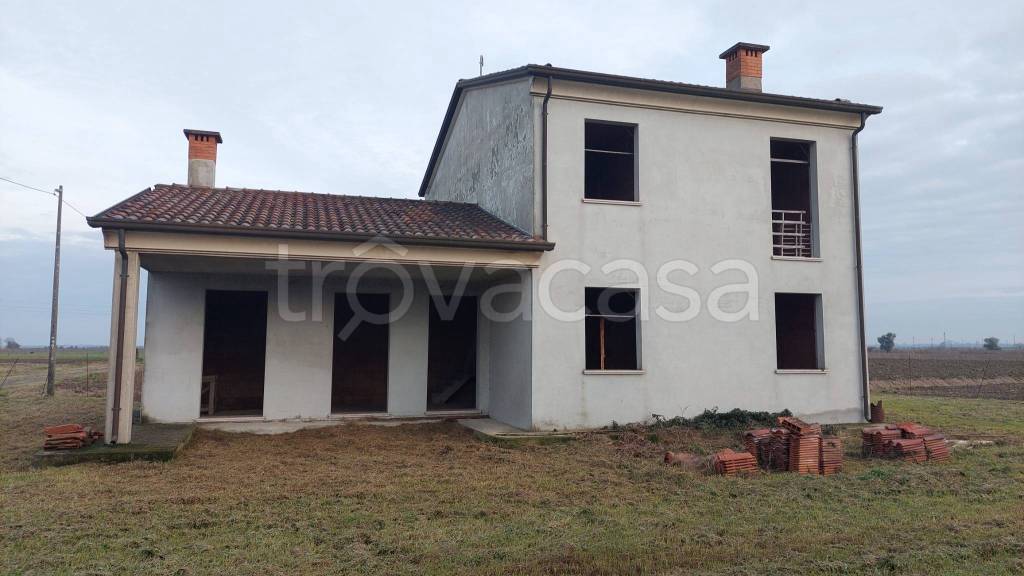 casa indipendente in vendita a Porto Viro