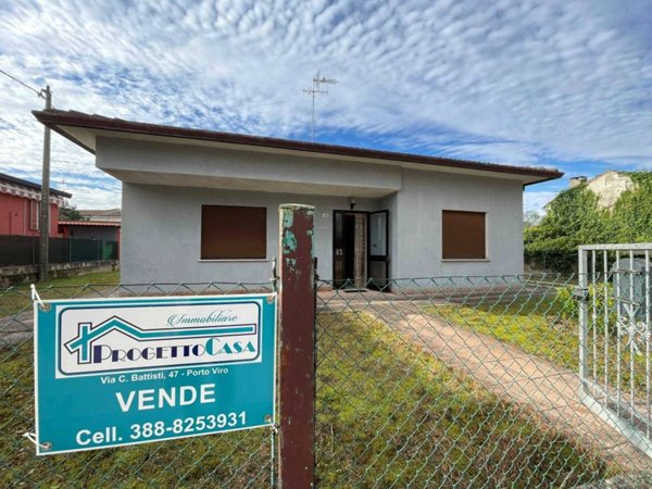 casa indipendente in vendita a Porto Viro