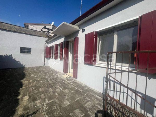 casa indipendente in vendita a Porto Viro