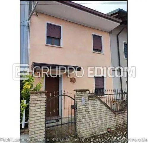 casa indipendente in vendita a Porto Viro