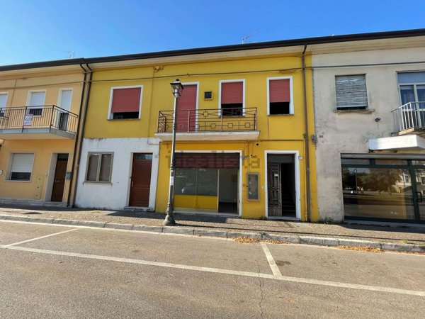 ufficio in vendita a Porto Viro