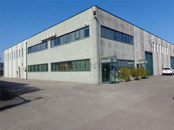 capannone in vendita a Porto Viro