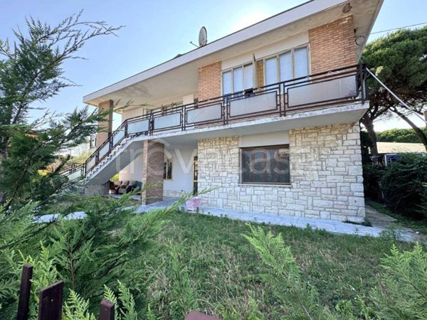 casa indipendente in vendita a Porto Viro