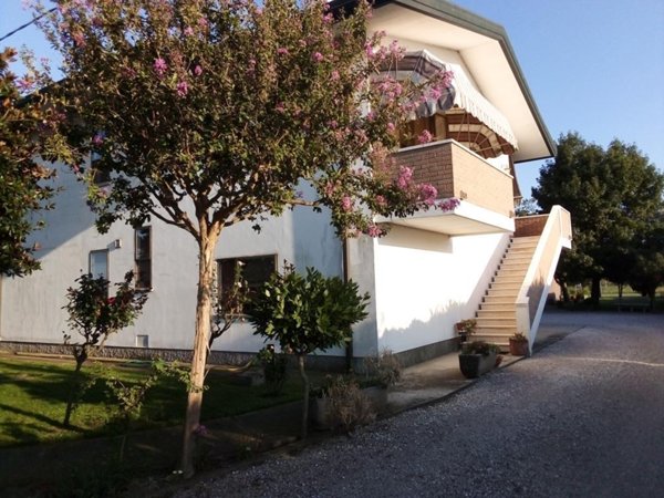 casa indipendente in vendita a Porto Viro