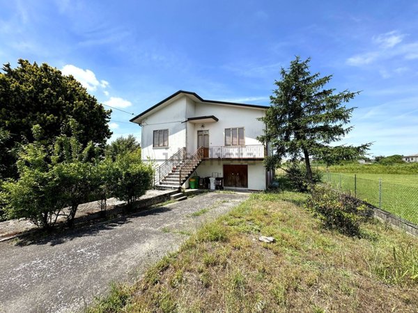 casa indipendente in vendita a Porto Viro