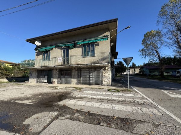 casa indipendente in vendita a Porto Viro