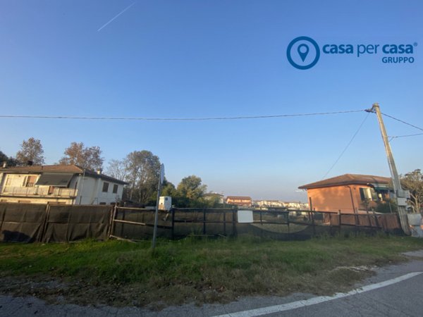 locale di sgombero in vendita a Porto Viro