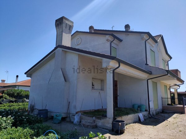 casa indipendente in vendita a Porto Viro