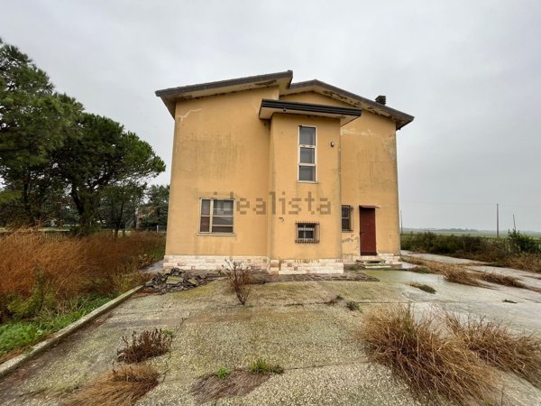 casa indipendente in vendita a Porto Viro
