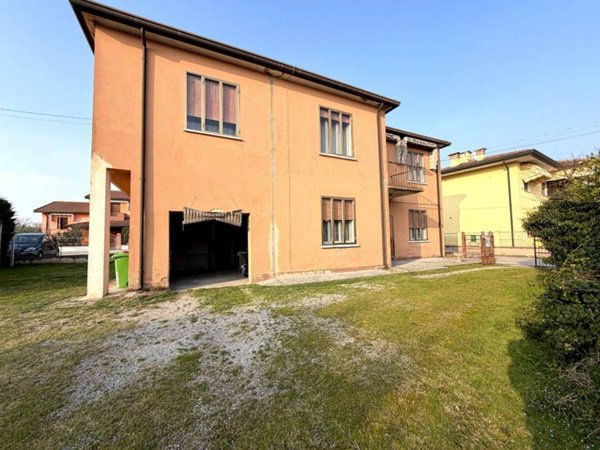 casa indipendente in vendita a Porto Viro