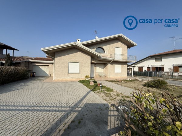 casa indipendente in vendita a Porto Viro in zona Porto Levante