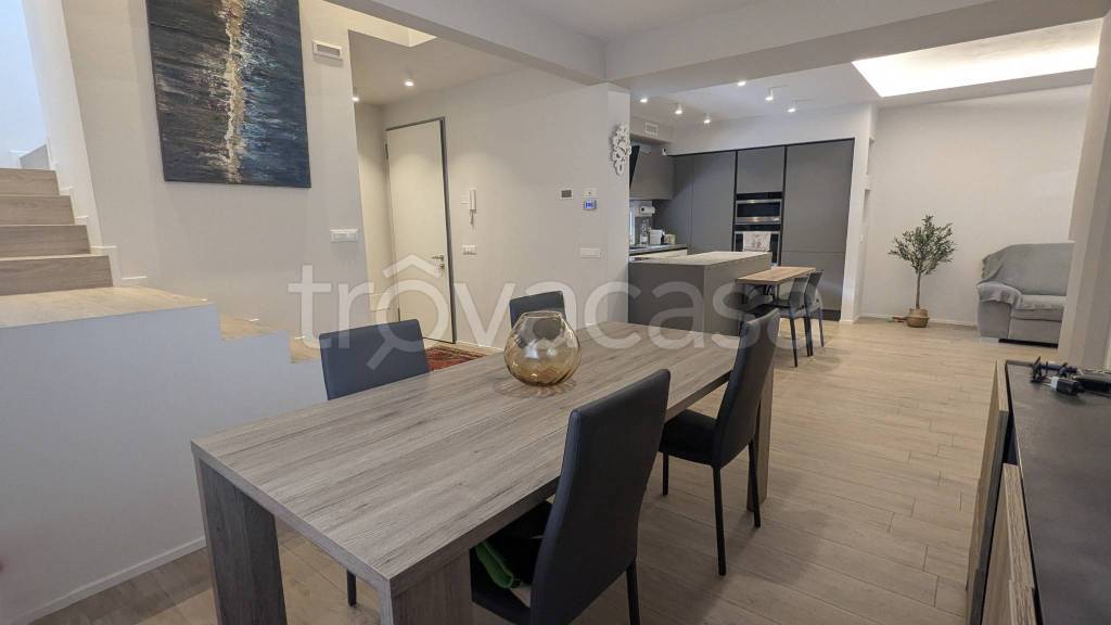 casa indipendente in vendita a Porto Viro