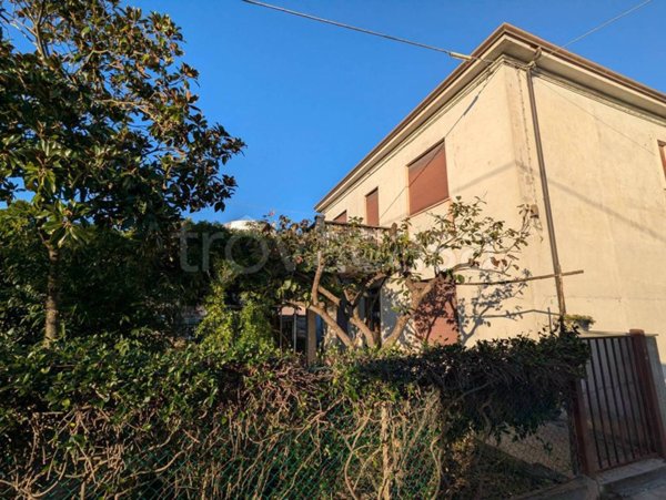 casa indipendente in vendita a Porto Viro