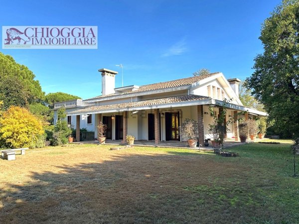 casa indipendente in vendita a Porto Viro