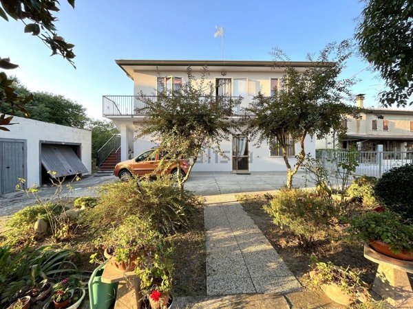 casa indipendente in vendita a Porto Viro