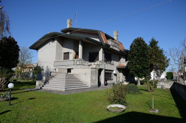 casa indipendente in vendita a Porto Viro