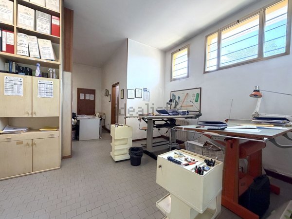 locale commerciale in vendita a Porto Viro