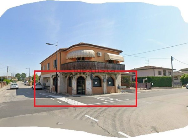 locale commerciale in vendita a Porto Viro