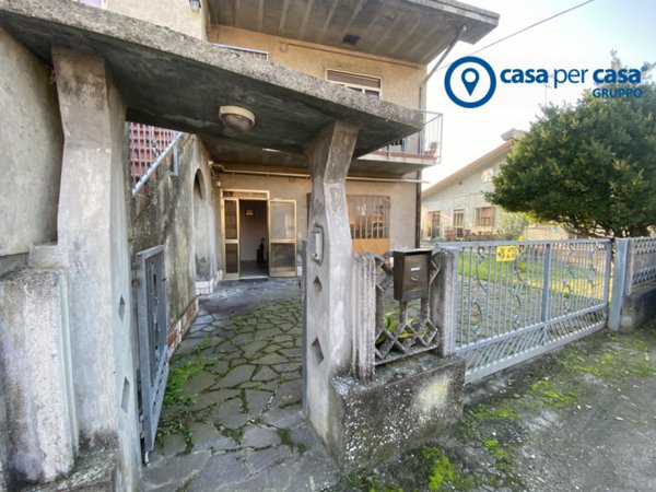 casa indipendente in vendita a Porto Viro