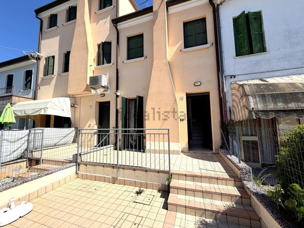 casa semindipendente in vendita a Porto Viro