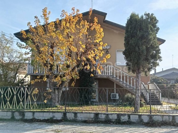 casa indipendente in vendita a Porto Viro